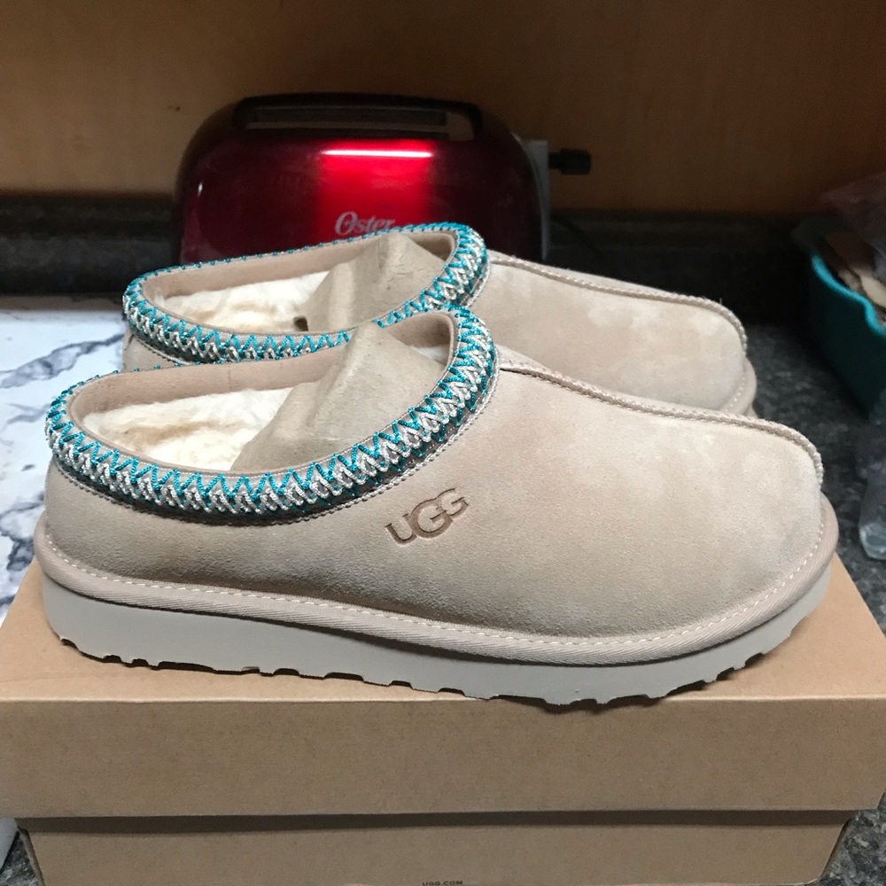 New UGG Tasman Driftwood White Pepper Slippers